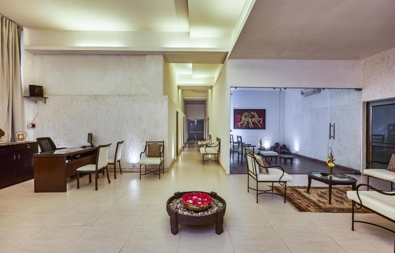 Hotel Club Mahindra Udaipur Exterior foto