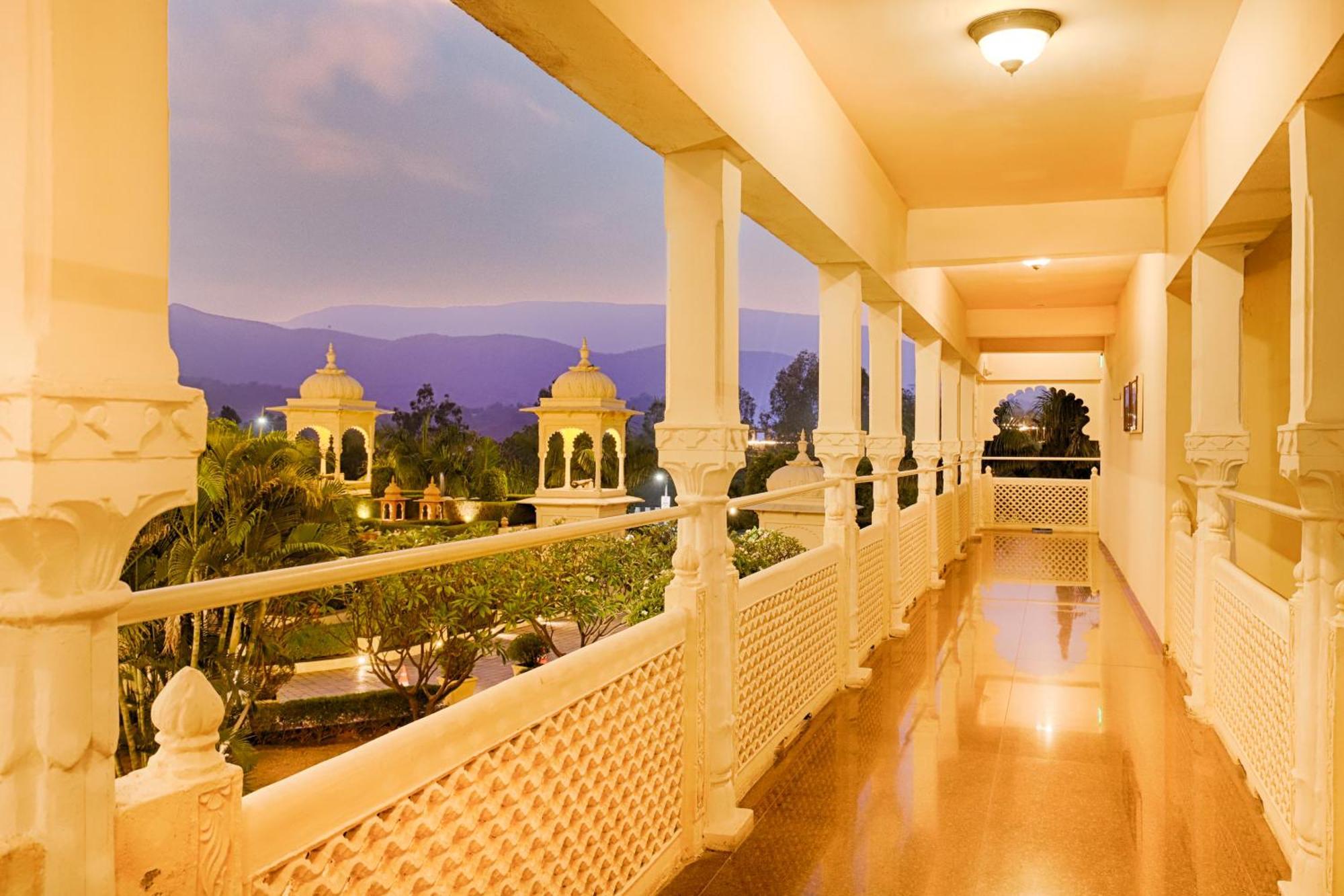 Hotel Club Mahindra Udaipur Exterior foto