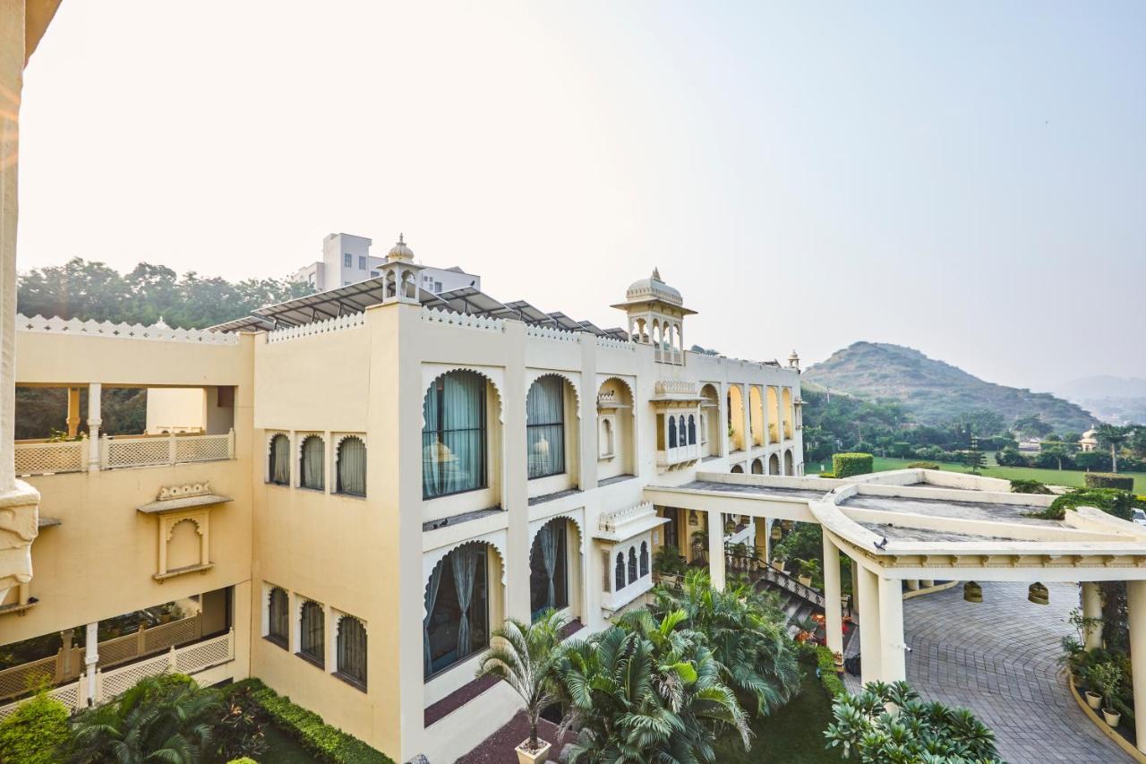 Hotel Club Mahindra Udaipur Exterior foto